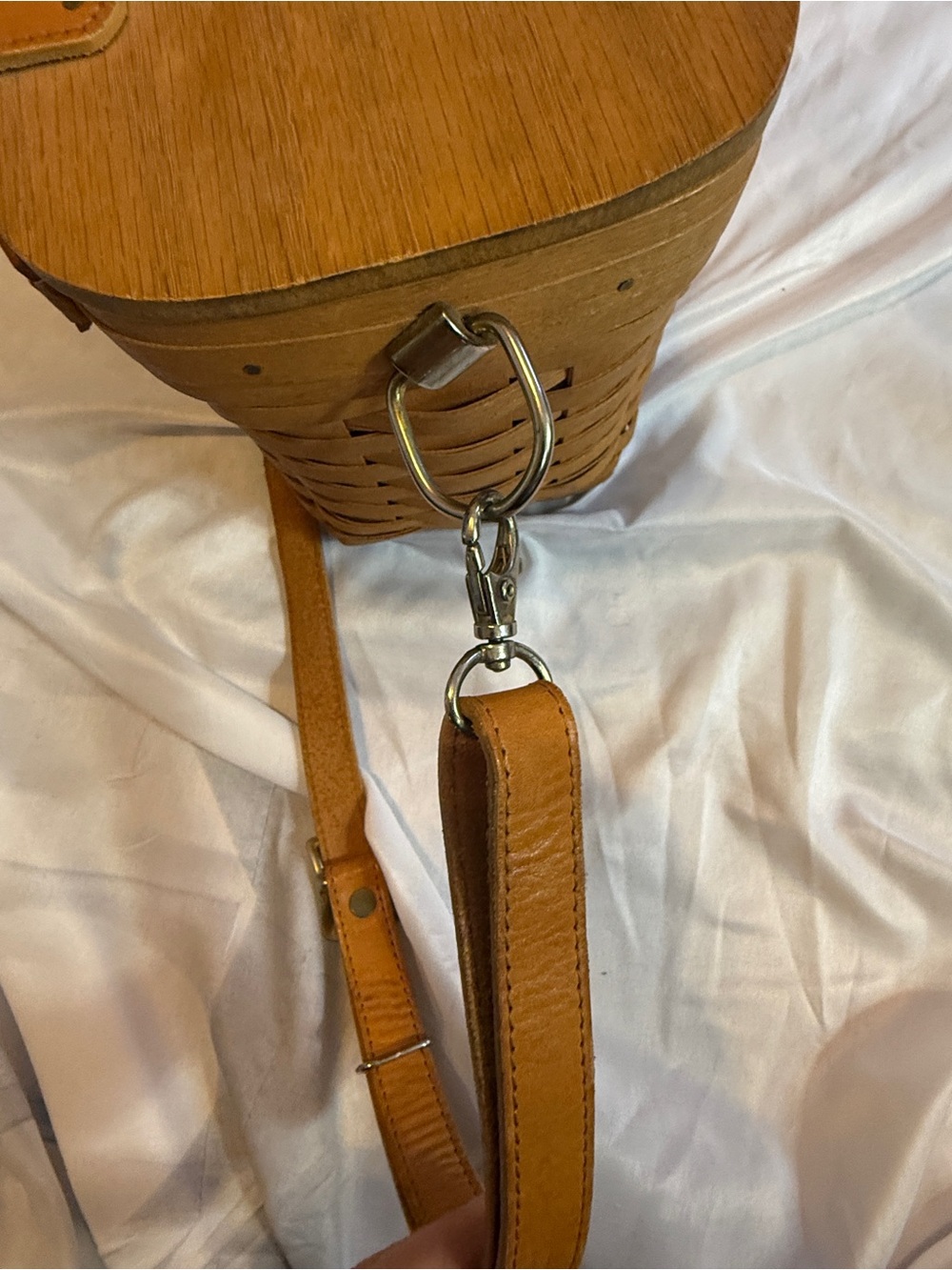 Longaberger Tan Woven Leather Crossbody with Turn-Lock - Picture 7 of 10